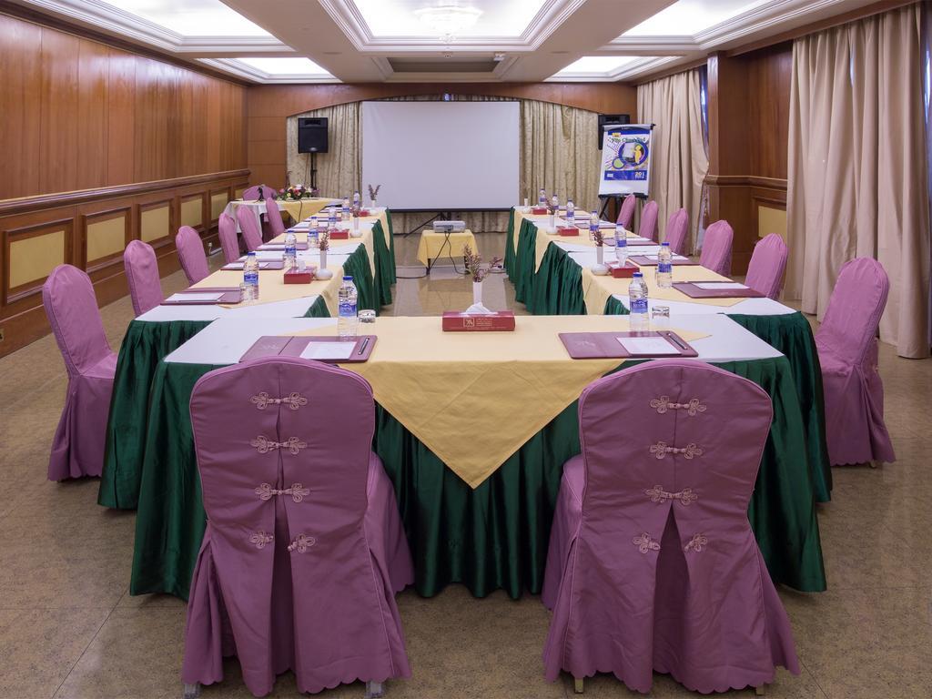 Safeer Plaza Hotel Mascate Exterior foto