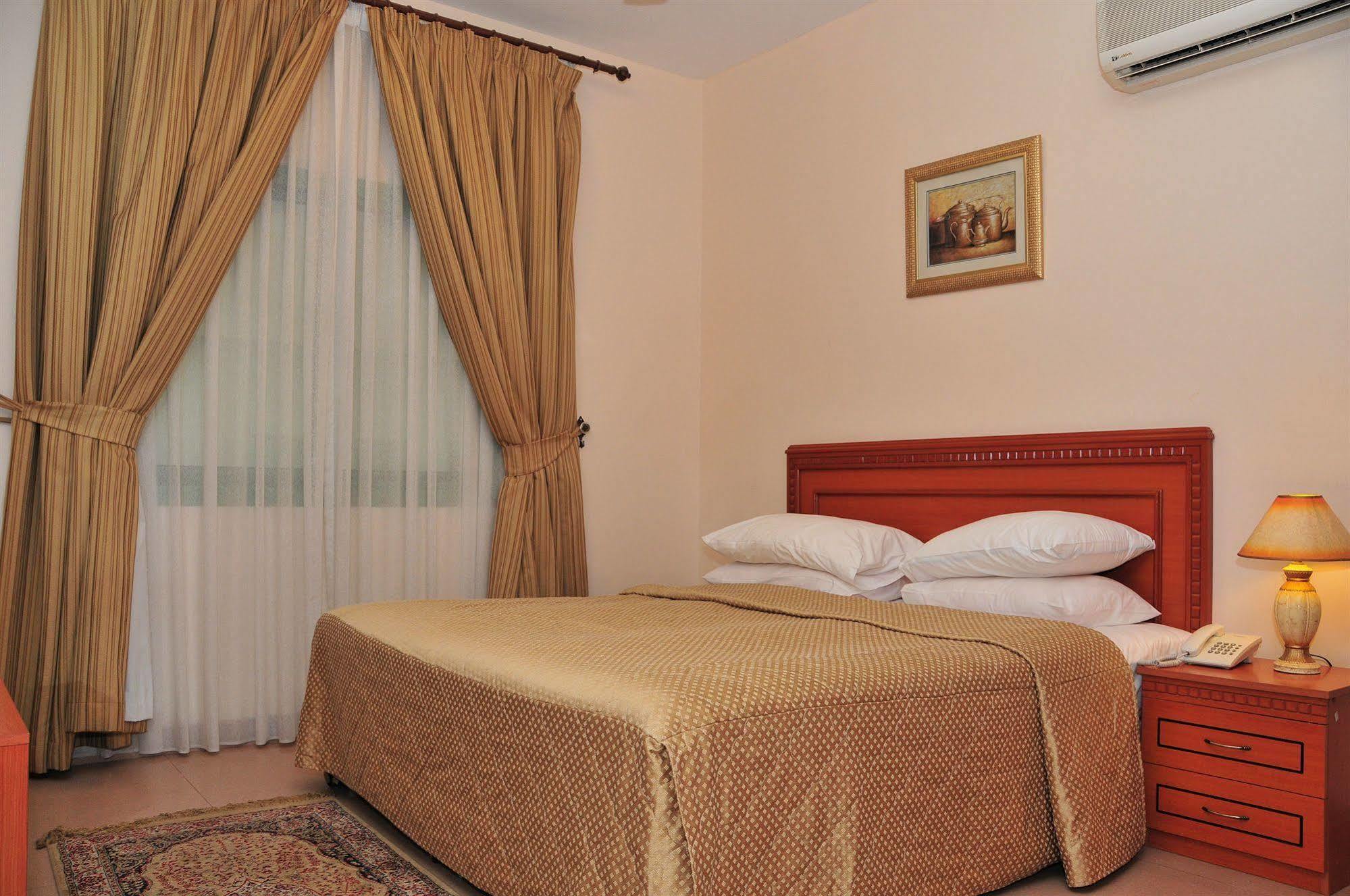 Safeer Plaza Hotel Mascate Habitación foto